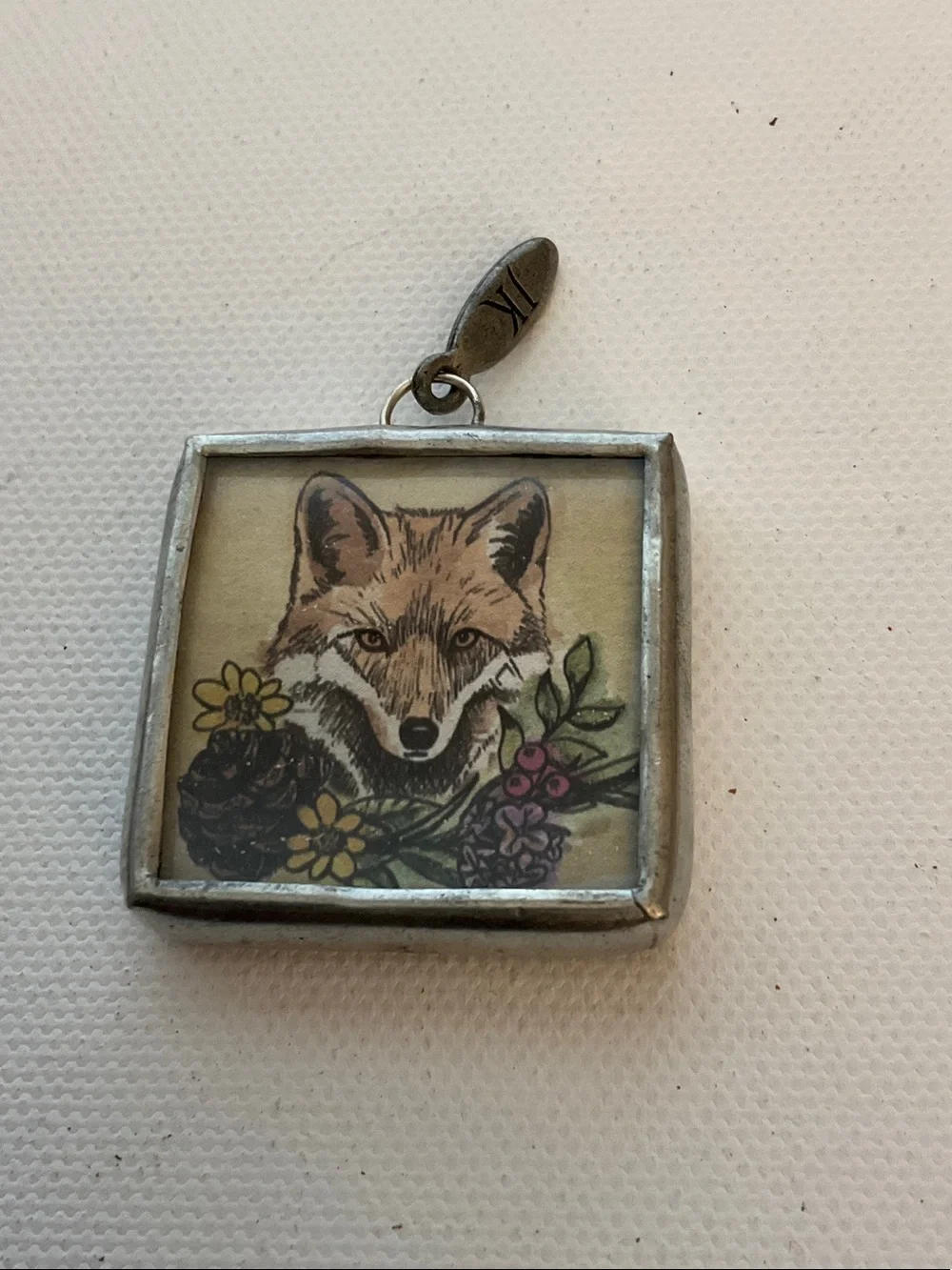 Jewel Kade Silver Tone 2-Sidec Frame Bird/Fox Pendant